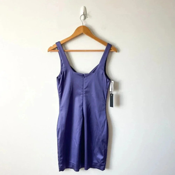 Aritzia Ten By Babaton Lala V Neck Satin Mini Dress NWT Isolite Purple Size 4 - Picture 7 of 11